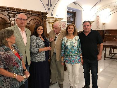 El Ayuntamiento finaliza los trabajos de restauración de la Capilla del Rosario con la construcción de un armario para la sacristía realizado por el taller municipal de carpintería