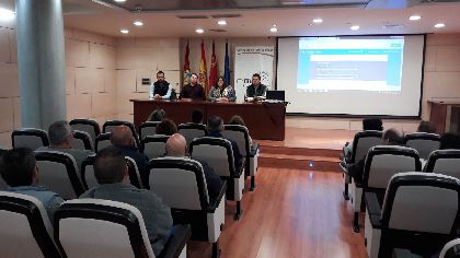 21 desempleados lorquinos de larga duración comienzan a trabajar en el Ayuntamiento gracias a una subvención del Servicio Regional de Empleo y del Gobierno de España
