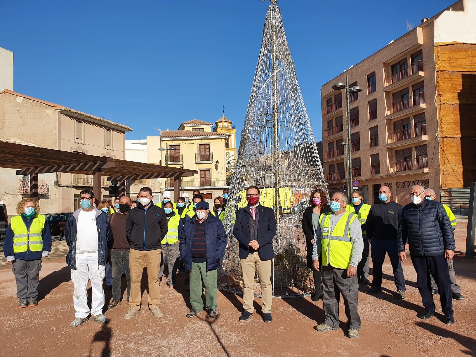 El alcalde de Lorca supervisa el final de las obras de creación del parque de la Plaza del Santísimo Cristo de la Sangre